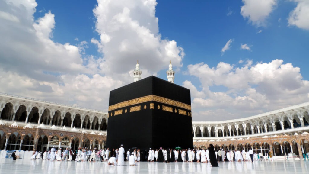 Top Landmarks and Religious Sites to Visit During Umrah & Hajj